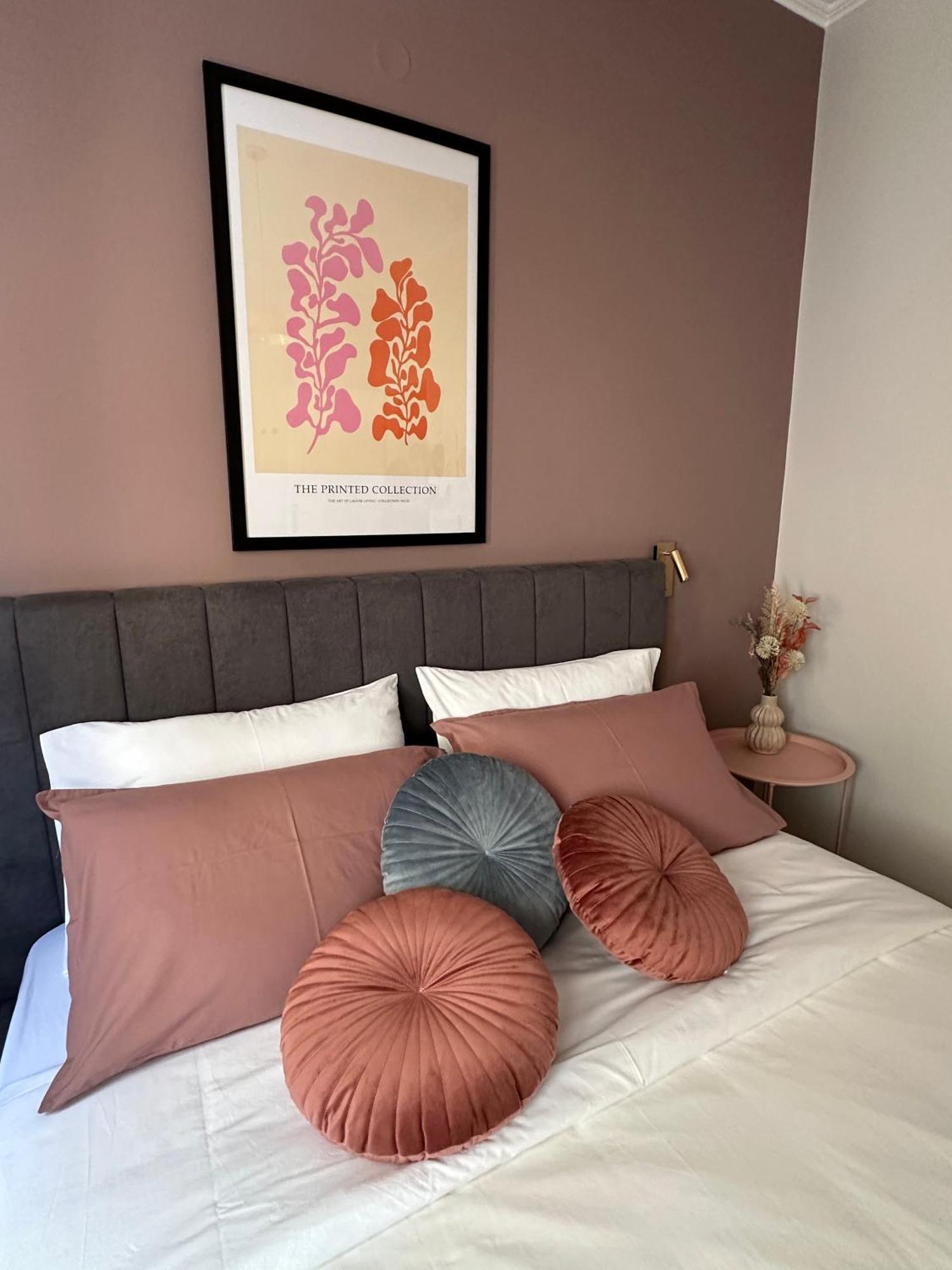 Less Is More Apartment Превеза Екстериор снимка